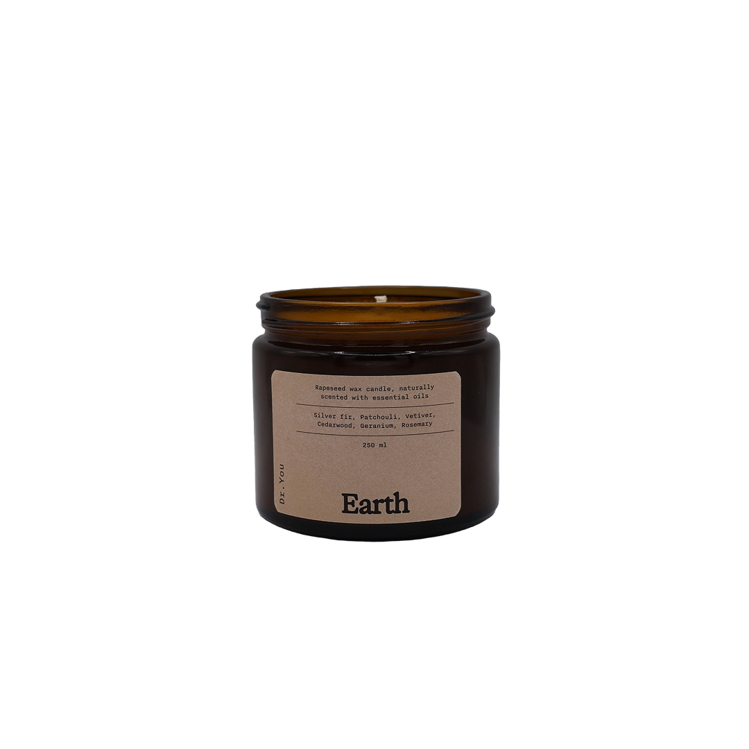 Earth Candle by Dr.You – grounding candle with rich, earthy base notes for strength, calm, and inner stability